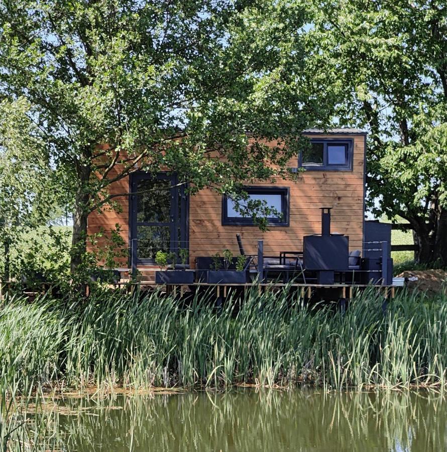 Tinyhousebeidresden 1 - Direkt Am Naturteich - Naehe Saechsische Schweiz, Dresden Großharthau المظهر الخارجي الصورة
